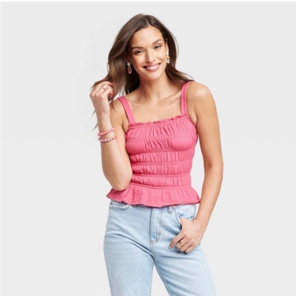 Women's Universal Thread
Tops Smocked Tank